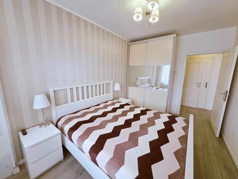 Nicolae Balcescu, 2 camere vanzare, et. 5/9, mobilat